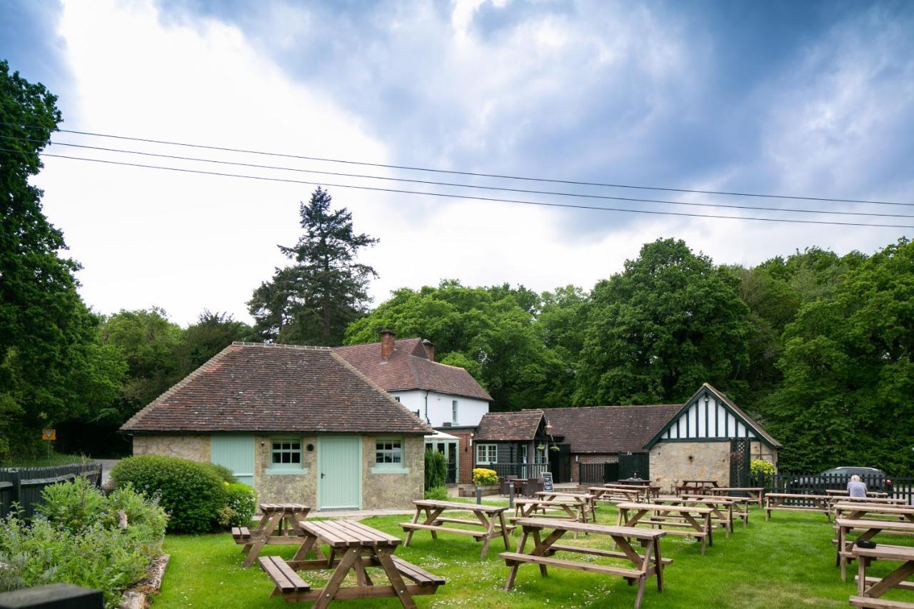 Bed and Breakfast The Cowdray Arms Haywards Heath Exteriér fotografie