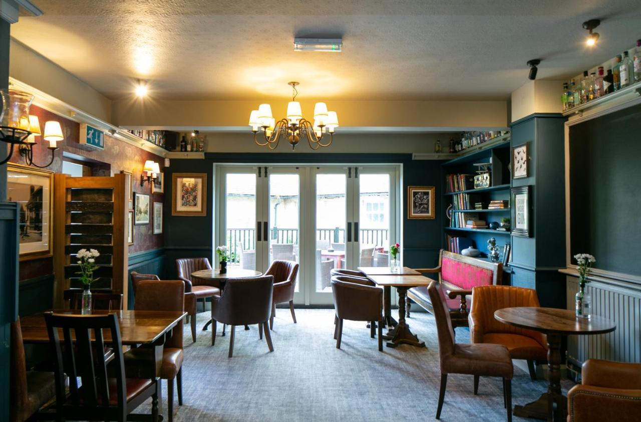 Bed and Breakfast The Cowdray Arms Haywards Heath Exteriér fotografie